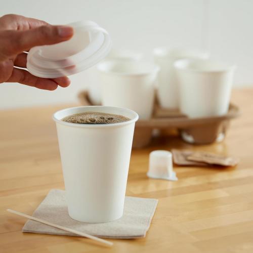 Amazon Basics Disposable Paper  coffee Cups with lids for Hot and Cold Beverages, 12 ounces, White,