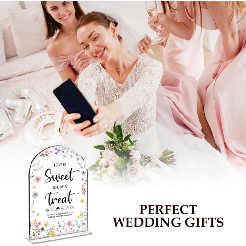 Wedding Signs Decor, Love is Sweet Sign for Dessert Table, Wedding Supplies 5x7 Inch, Wedding Signs for Ceremony And Reception, Arch Acrylic Table Sign for Anniversary, Bridal Shower Decor (Flower)