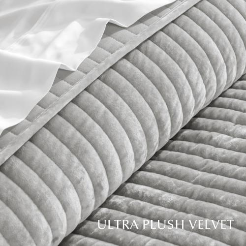EVERGRACE Velvet Quilt Set King Size, Luxurious Soft Striped Channel Bedding Set, Lightweight Velvet Comforter for All Season, Oversized Bedspread Coverlet with 2 Matching Shams, Frost Gray
