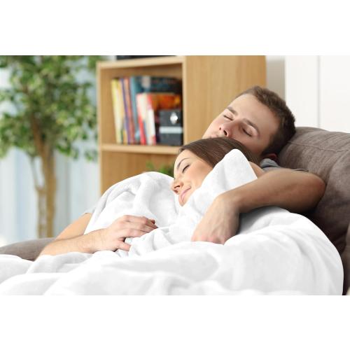 Utopia Bedding Fleece Blanket Throw Size White 300GSM Luxury Anti-Static Fuzzy Soft Microfiber Blanket for Couch, Sofa and Bed (60x50 Inch)
