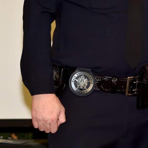 Wisdompro Cowhide Leather Police Badge Holder Belt Clip with Chain, Circle | Round Shape, Mn-steel Clasp, Stainless Bead Neck, Hook and Loop Closure Pocket Case, Heavy Duty, for Law Enforcement, Sheriff