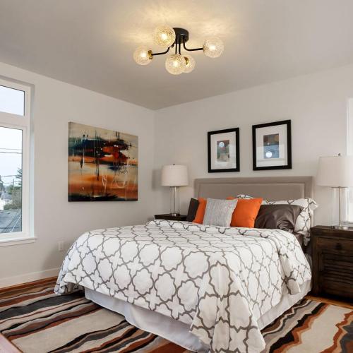 Semi Flush Mount Ceiling Light Black 5-Lights Sputnik Ceiling Light Mid Century Modern Clear Glass Globe Close to Ceiling Light for Bedroom Kitchen Entryway Closet