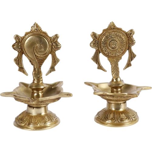Size 6.5 Brass Shankha Chakra Villaku Shankh and Chakra Traditional Oil Lamp 6.5 Inch