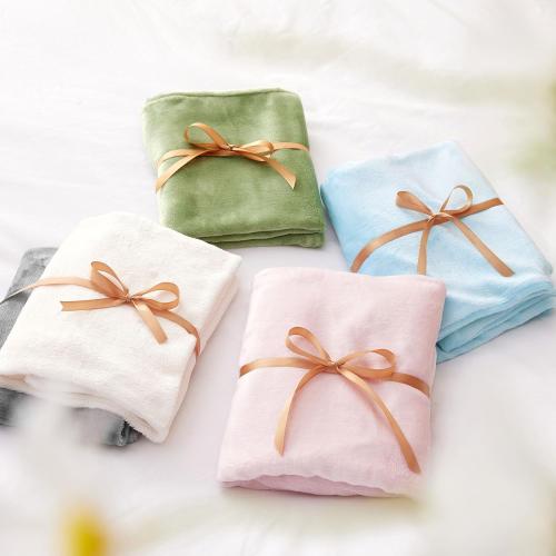 BEDELITE Flannel Pillowcases Standard Set of 2, Super Soft Fleece Pillow Case Cover with Zipper for Bedroom, Sofa, Luxury Cozy Fuzzy Velvet Pillow Shams for All Seasons(20x26 Inches, Dusty Pink)
