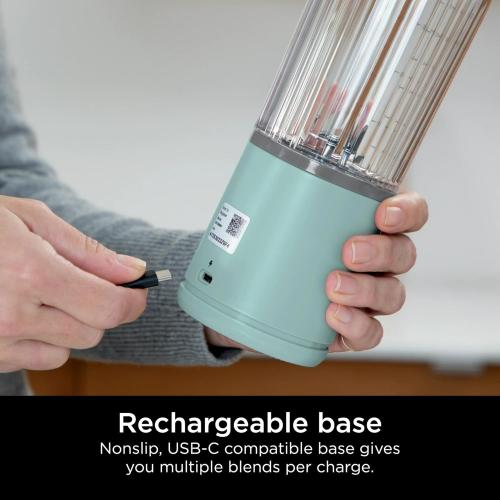 Ninja Blast 16 oz. Personal Portable Blender with Leak Proof Lid and Easy Sip Spout, Perfect for Smoothies, Cordless, USB-C Rechargeable, Dishwasher Safe Parts (Renewed) (Forest Green)