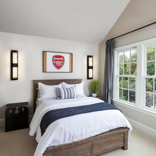 Battery Operated Resin Wall Sconce - Wireless Rechargeable Black Wall Light Dimmable LED Remote Wall Sconces Lighting Modern Cordless Vanity Light Fixtures No Wiring for Living Room Bedroom Bathroom