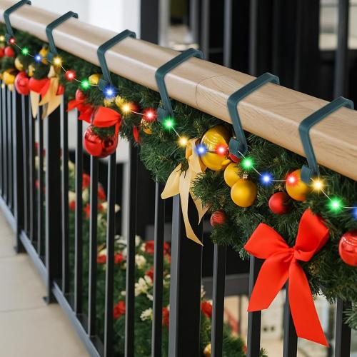Ripeng 24 Pack Christmas Banister Light Clips for Garland Stockings 2.17 x 2.17 Inch Green Stair Railing Light Clips Banister Hooks for Xmas Holiday Decoration