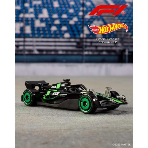 Hot Wheels Toy Cars Formula 1 5-Pack, Set of 5 1:64 Scale Die-Cast Vehicles Featuring F1 Racing Team Decos, Collectible Race Cars