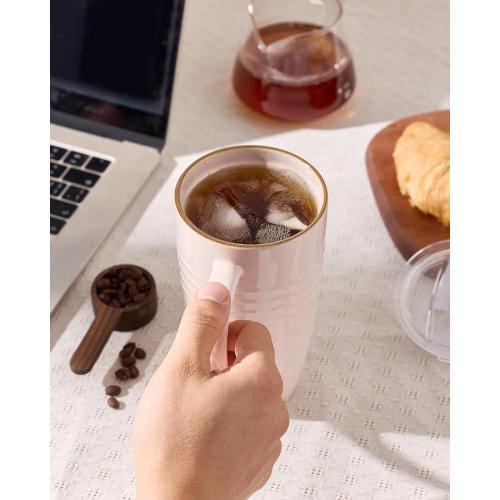 famiware Jupiter Large Coffee Mug, 20oz Coffee Mug with Lid, Ceramic Cup with Handle for Latte, Tea, Cocoa, Milk, Home & Office, Microwave and Dishwasher Safe, Light Pink