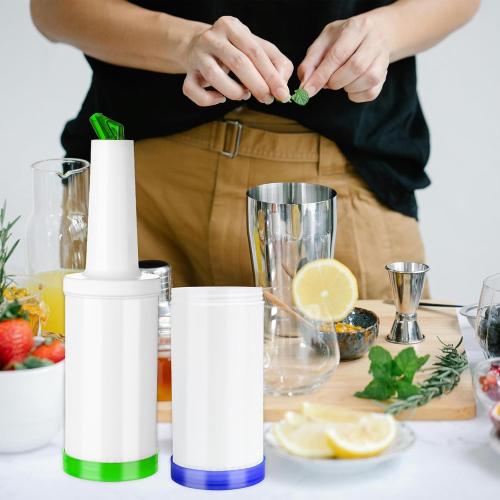 TINSKY 6 Pcs Plastic Bar Juice Pour Bottles with Stainless Steel Liquor Bottle Pourers 34 Oz Juice Dispensers Store and Pour Containers for Bar Home Bartending Party