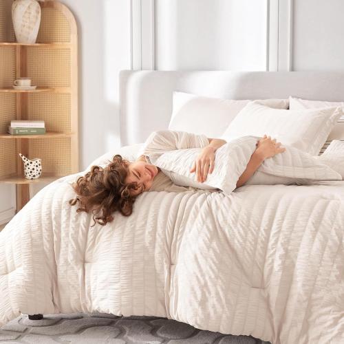 Beige Queen Size MUXHOMO 7 Pieces Queen Comforter Set, Seersucker Bed in a Bag Queen Size, All Season Luxury Bedding Set with Comforter, Flat Sheet, Fitted Sheet, Pillowcases & Shams, Beige