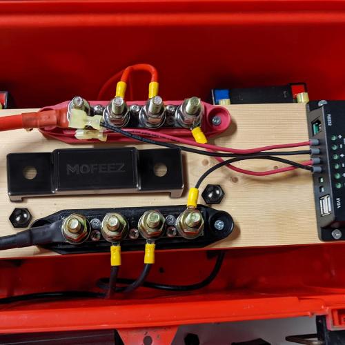 MOFEEZ Power Distribution Block Bus Bar, 4 x 3/8 Posts, 6 x #8 Screws Terminals, Max 48V 250A (Pair, Red & Black)