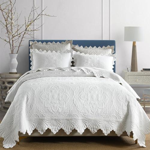 Cotton Quilt Bedding Set Reversible Lightweight Coverlet for All Seasons, 3 Pieces Embossed Floral Solid White Bedspread with Ruffled Edge, King Size