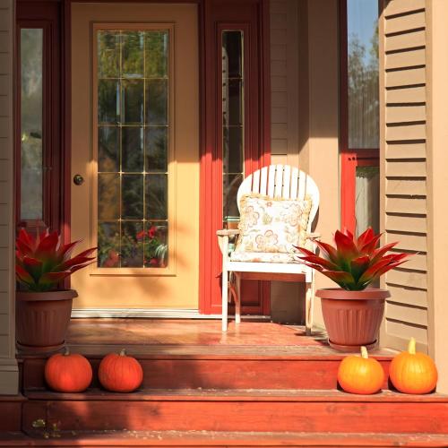 Velener Fall Fake Agave Artificial Plant, Red Fake Succulent Plant for Room Decor, Unpotted Faux Agave Stems Plant for Fall Outdoor/Indoor Decor, 28 inches, Set of 2