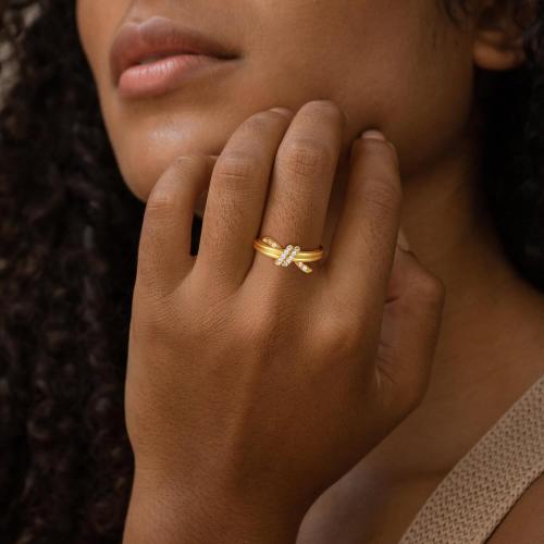 C-leen Gold Rings for Women Non Tarnish, Diamond Twist Love Knot Ring Dainty 18k Real Gold Plated Cubic Zirconiz Knuckle Pinky Thumb Rings Gold Jewelry for Women Gift Size 6-10