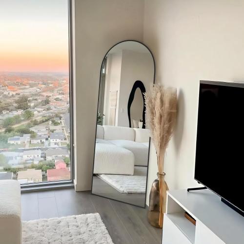 SUNQUEEN 58x19 Floor Mirror Full Length, Arched Full Length Mirror with Stand, Full Body Mirrors for Bedroom Living Room or Cloakroom Black