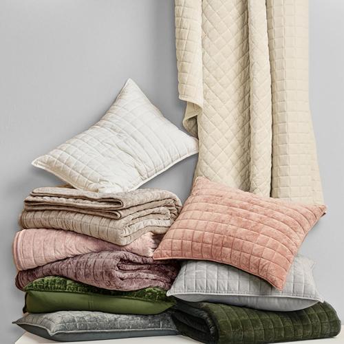 RECYCO Luxury Velvet Quilt Set, Lightweight Velvet Comforter Set, Oversized Bedspread Coverlet Quilted Bedding Set, with 2 Matching Pillow Shams, for All Season, Olive Green