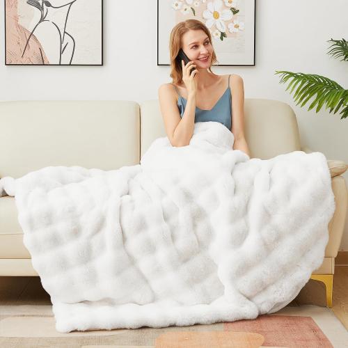 Latepis Faux Fur White Blanket Cozy Thick Bubble Throw for Couch Sofa Bedroom Furry Soft Warm Luxury Twin Blanket for Bed 60x80 Inch, 860gsm