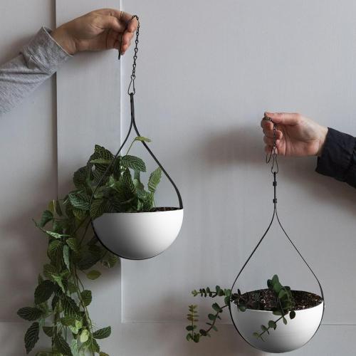 WHITE Hajia 2 Pack Waterdrop Shaped Hanging Planters, Black Iron Plant Hangers with Non-Detachable Pots, Modern Indoor/Outdoor Hanging Plant Holder