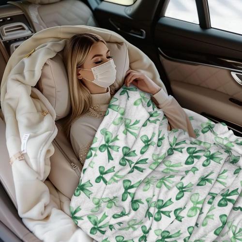 Throw Blanket Bow Pattern Green Flannel Blanket 80 x 60 Inch Soft Lightweight for Sofa Couch Living Room Bed Office All-Season Comfort