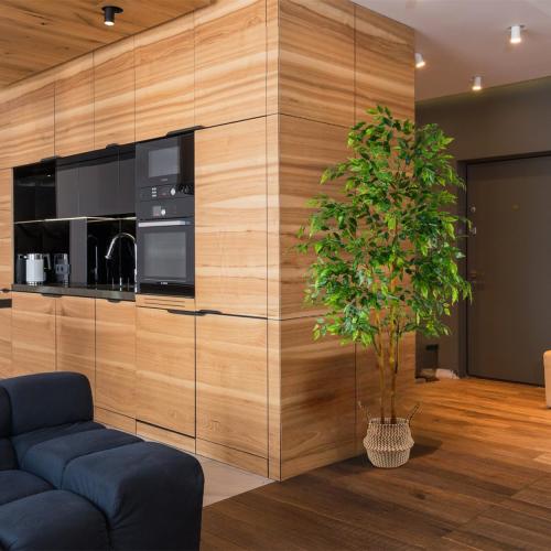 Artificial Ficus Tree, 7ft Silk Fake Ficus Leaves Plant with Basket, Indoor Outdoor Faux Green Tree for Home Garden Office House Livingroom Décor