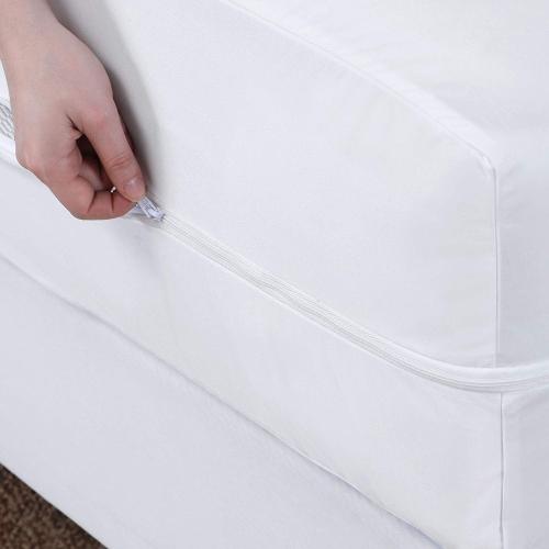 Guardmax Jersey Knitted Queen Zippered Mattress Encasement - Waterproof & Bed Bug Proof Mattress Protector - Comfortable, Soft, and Noiseless Zippered Bedding - Dust Mite Proof (60 x 80 x 12)
