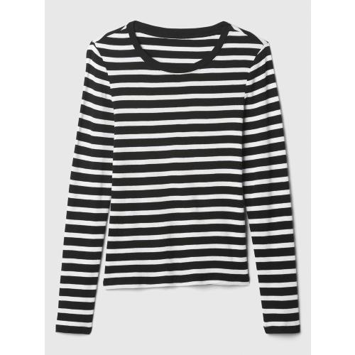 Large GAP Women's Long Sleeve Favorite Crew-Neck T-Shirt
