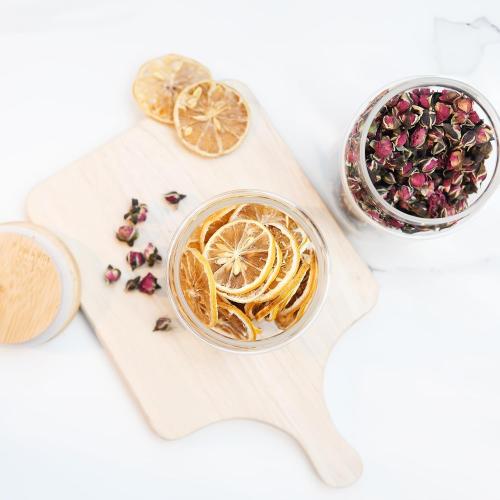 17.6 fl oz Glass Storage Containers with Lids,Candy Jar with Lid, Glass Food Storage Containers for Kitchen Counter, Pantry, Decorative Jar for Coffee, Sugar,Tea, Cute Jar (Bamboo 17.6 FL OZ)