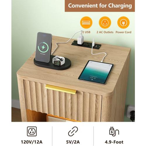 Fluted Nightstand Set of 2, Wooden Night Stand with Charging Station and LED Light, Modern Mid Century End Table with Drawer, Bedside Table for Bedroom, Natural Oak