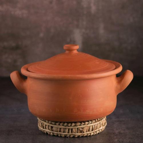 Swadeshi Blessings Exclusive Range Unglazed Clay Pot For Serving with Lid/Earthen Kadai/Mud Handi/Mitti Ke Bartan (With Mirror Shine)   PALM STAND & ASH For Cleaning (3.5 Liters)