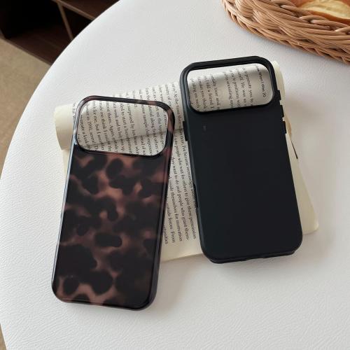 Compatible with iPhone 17 Pro Case Tortoise Shell Phone Case for Women Girl Shockproof TPU and Hard PC Protective Cover - Amber Brown Leopard