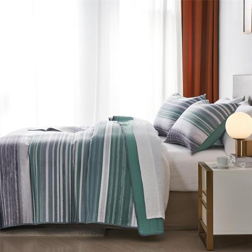 KAKIJUMN Full/Queen Quilt Bedding Set, White Grey and Green Patchwork Striped Quilt Set, 1 Pieces Soft Lightweight Bedspread Coverlet Set with 2 Pillow Sham(Green,Queen)
