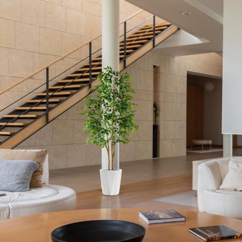 Artificial Ficus Tree, 7ft Silk Fake Ficus Leaves Plant with Basket, Indoor Outdoor Faux Green Tree for Home Garden Office House Livingroom Décor