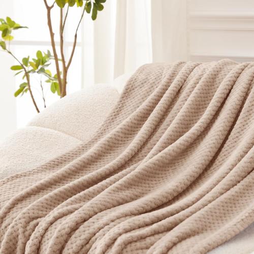 Exclusivo Mezcla Fleece Throw Blanket Extra Large, Super Soft and Warm Blankets for Couch, Sofa and Bed Waffle Textured, Cozy, Fuzzy and Lightweight (Camel, 50x70 Inches)
