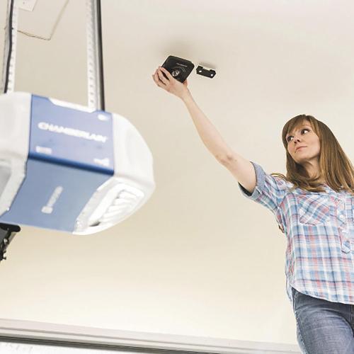 Chamberlain MyQ Wi-Fi Smart Garage Door Hub - Model Number MYQ-G0302 - Model Number MYQ-G0301