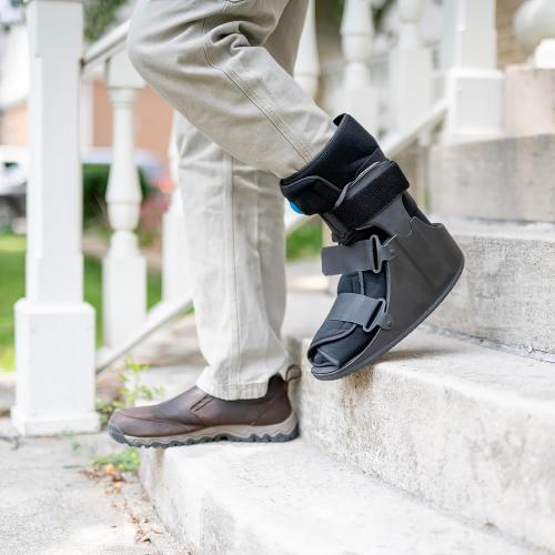 United Ortho USA14115 Short Air Cam Walker Fracture Boot, Medium, Black