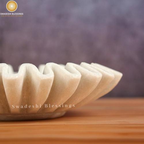 HandCrafted Marble Ruffle Bowl/Antique Scallop Bowl/Fruit Bowl/Vintage Ring Dish/Decorative Flower Dish/HouseWarming Gift/Wedding Gifts/Urli