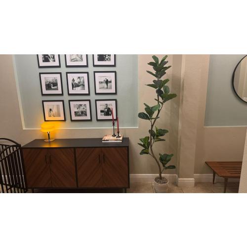 GarveeHome Artificial Fiddle Leaf Fig Tree - 6 ft Fake Plant with Black Nursery Planter, Large Fake Tree for Home or Office Decor - Artificial Plants Indoor Outdoor, Housewarming Gift