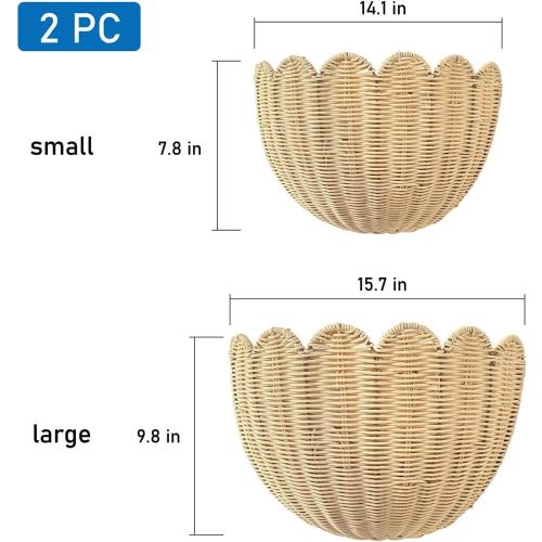 Set of 2 Scalloped Hanging Wicker Baskets for Wall