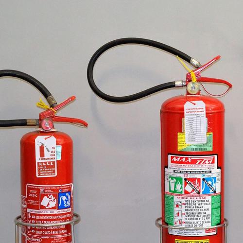 Outus 50 Sets Fire Extinguisher Tags with Adjustable Wire Ties 4.2 x 2.1 Inch Monthly Inspection Waterproof Tags Extinguisher Recharge and Inspection Record for Indoor Outdoor