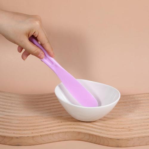 10 Pcs Face Mask Spatula, Lotion Spatula Cosmetic Mask Scoops Makeup Mixing Spoon Makeup Tools for Spa Facial Skin DIY Masks Stick Applicator Plastic Scoop Lotion Applicator