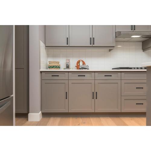 Ravinte 30 Pack Size 3 inch  Solid 3 Inch Center to Center Slim Square Bar Drawer Handles Kitchen Cabinet Handles Black Drawer Pulls Kitchen Cabinet Hardware Matte Black Dresser Pulls for Cupboard