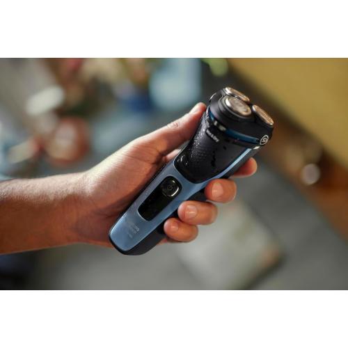 Philips Norelco Shaver 3600 Series, Wet and Dry Electric Shaver, P-Cap, Travel Pouch, Storm Blue, Model S3243/91