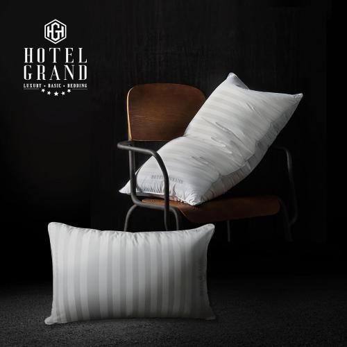 Hotel Grand Bed Pillows King Size Set of 2 Packs - 500 Thread Count 100% Cotton Medium Firm Hypoallergenic Feather Down Pillows Machine Washable Pillow for Back, Stomach or Side Sleepers, 20x36