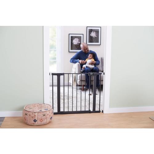Safety 1st Easy Install 28'' Walk Thru Gate, Fits Between 29'' and 38'', Black, 1-Pack,(GA105CBLK)