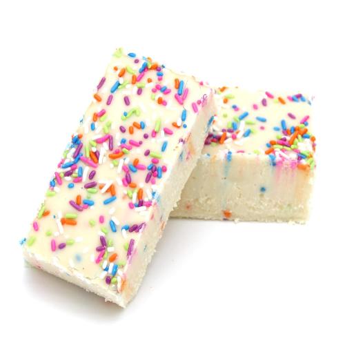 Farmhouse Fudge – Birthday Cake Fudge, 8 oz – Rich & Creamy Fudge with Birthday Cake Flavor and Colorful Sprinkles, Gourmet Candy Gift