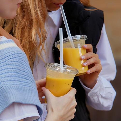 100 Pack 16 oz Clear Plastic Cups with Lids and Straws, [Leak-Proof & Crack-Resistant] Disposable Iced Coffee Cups for Smoothies, Bubble Tea, Juice and Cold Drinks, BPA Free