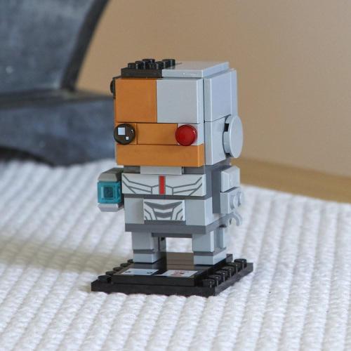 LEGO BrickHeadz Cyborg 41601 Building Kit (108 Piece)