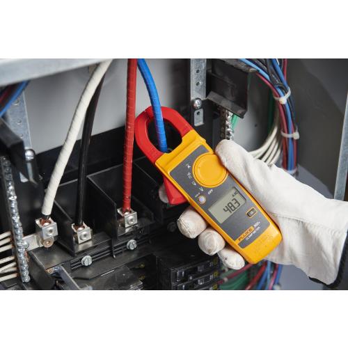 Fluke 302  Digital Clamp Meter, 30mm Jaw, Measures AC Current to 400A, Measures AC/DC Voltage to 600V, Includes 2 Year Warranty