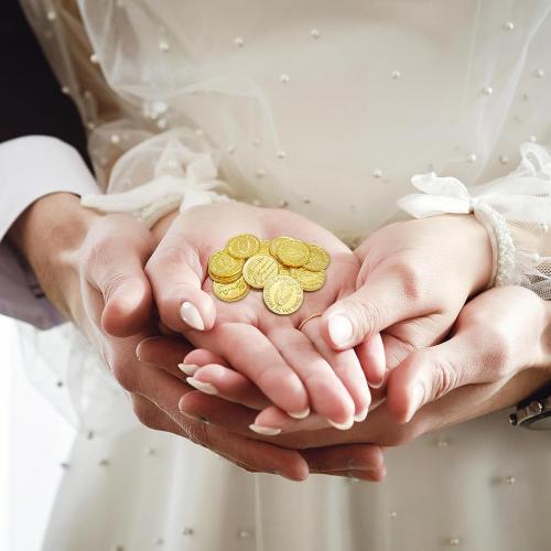 Wedding Arras Coins Set - Gold Heart Shaped Box with 13 Virgen of Guadalupe Coins, Arras De Boda Cristiana, Wedding Accessories for Ceremony
